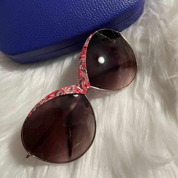 Emilio Pucci Butterfly Sunglasses - Picture 11 of 13
